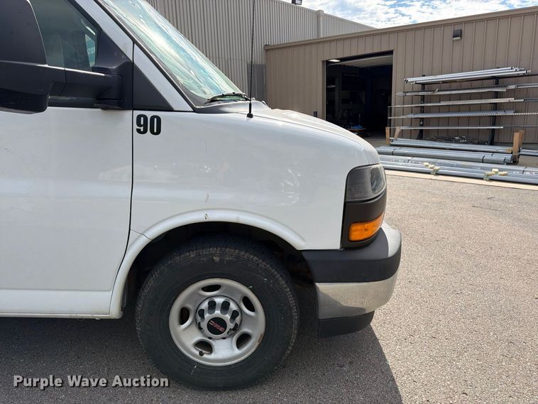 image for item DT3051 2018 GMC Savana utility van