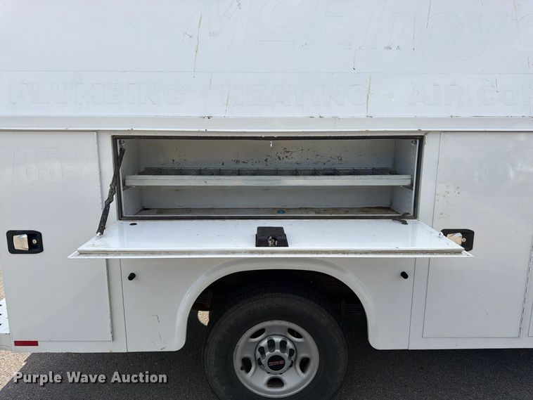 image for item DT3051 2018 GMC Savana utility van