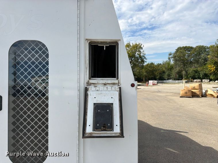 image for item DT3051 2018 GMC Savana utility van