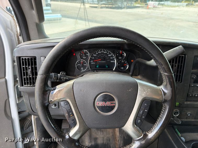 image for item DT3051 2018 GMC Savana utility van