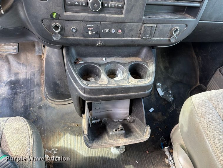 image for item DT3051 2018 GMC Savana utility van