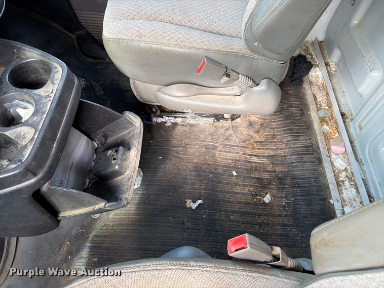 image for item DT3051 2018 GMC Savana utility van