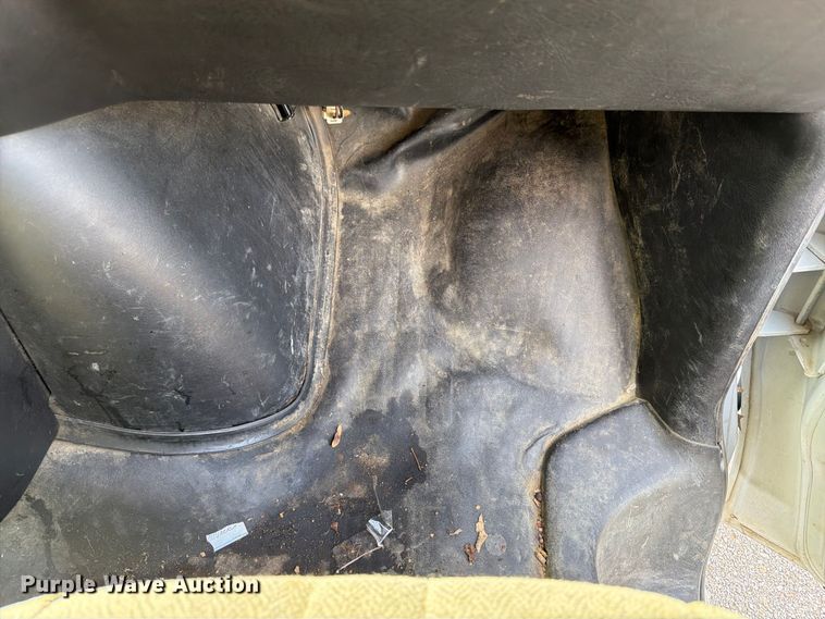 image for item DT3051 2018 GMC Savana utility van