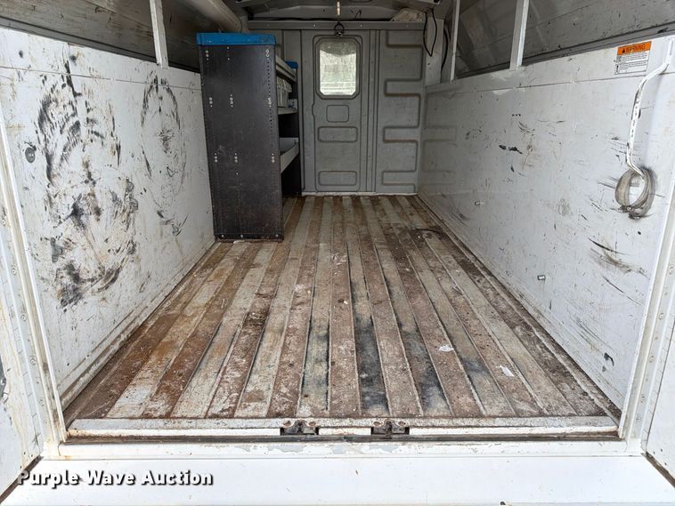image for item DT3051 2018 GMC Savana utility van