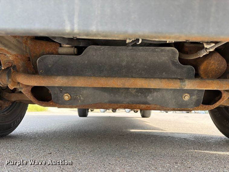 image for item DT3051 2018 GMC Savana utility van