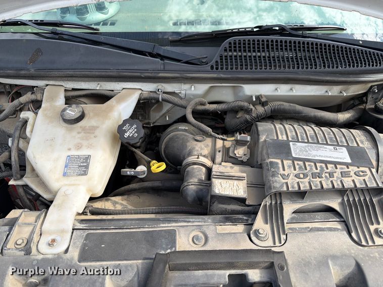 image for item DT3051 2018 GMC Savana utility van