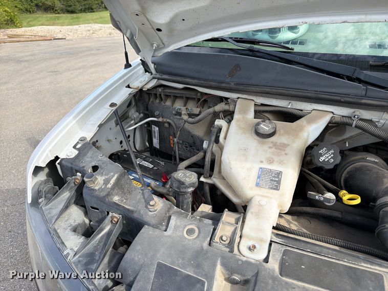 image for item DT3051 2018 GMC Savana utility van