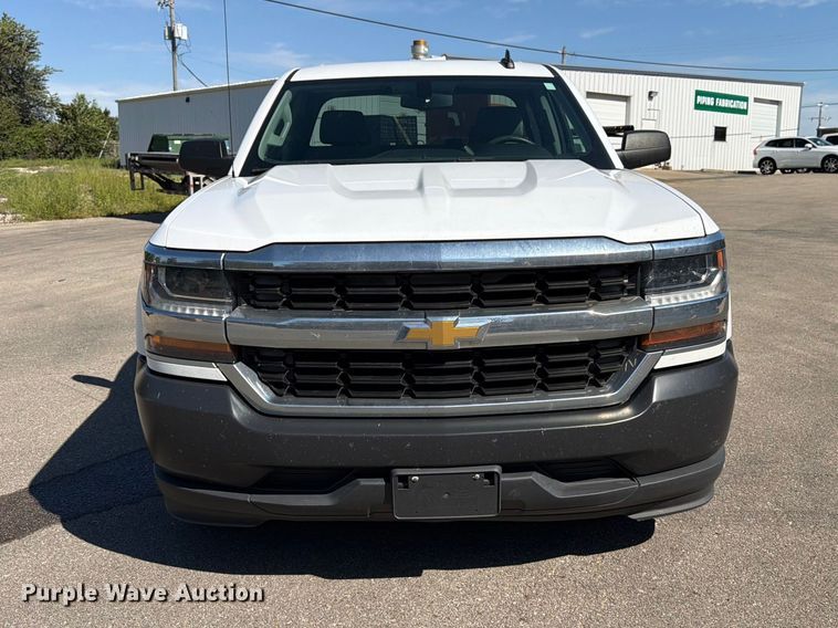 image for item DT3052 2016 Chevrolet Silverado 1500 Ext. Cab pickup truck