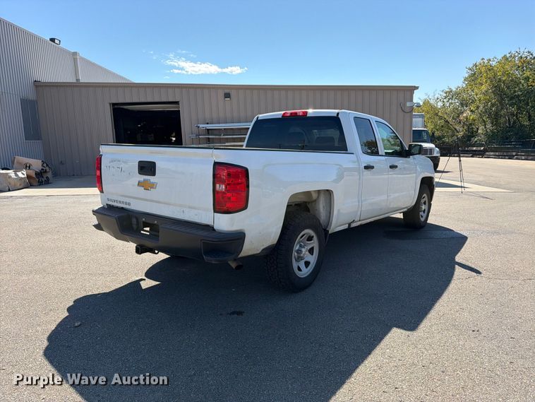 image for item DT3052 2016 Chevrolet Silverado 1500 Ext. Cab pickup truck