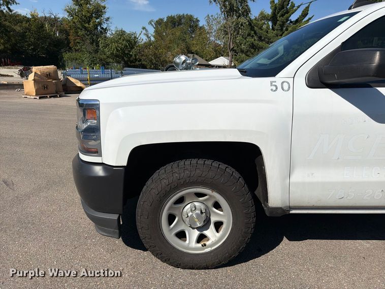 image for item DT3052 2016 Chevrolet Silverado 1500 Ext. Cab pickup truck