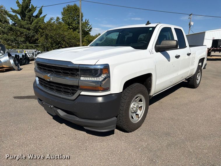 image for item DT3052 2016 Chevrolet Silverado 1500 Ext. Cab pickup truck