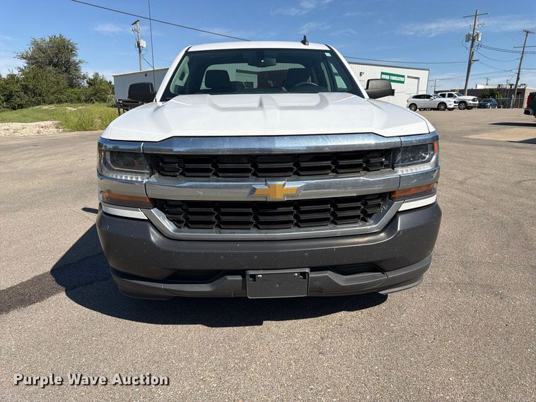 image for item DT3052 2016 Chevrolet Silverado 1500 Ext. Cab pickup truck