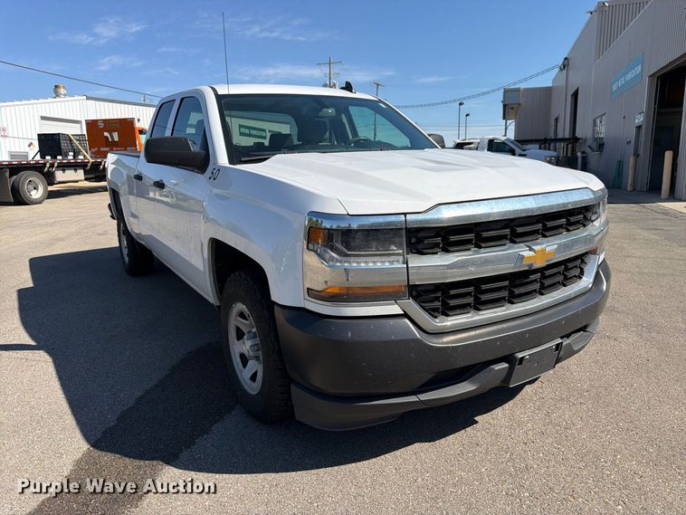 image for item DT3052 2016 Chevrolet Silverado 1500 Ext. Cab pickup truck