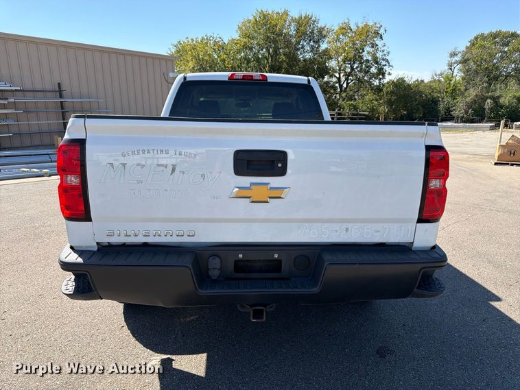 image for item DT3052 2016 Chevrolet Silverado 1500 Ext. Cab pickup truck