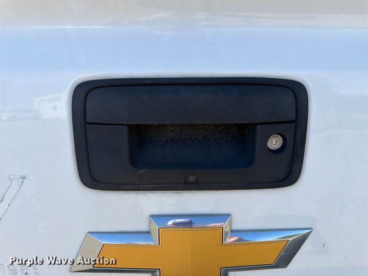 image for item DT3052 2016 Chevrolet Silverado 1500 Ext. Cab pickup truck
