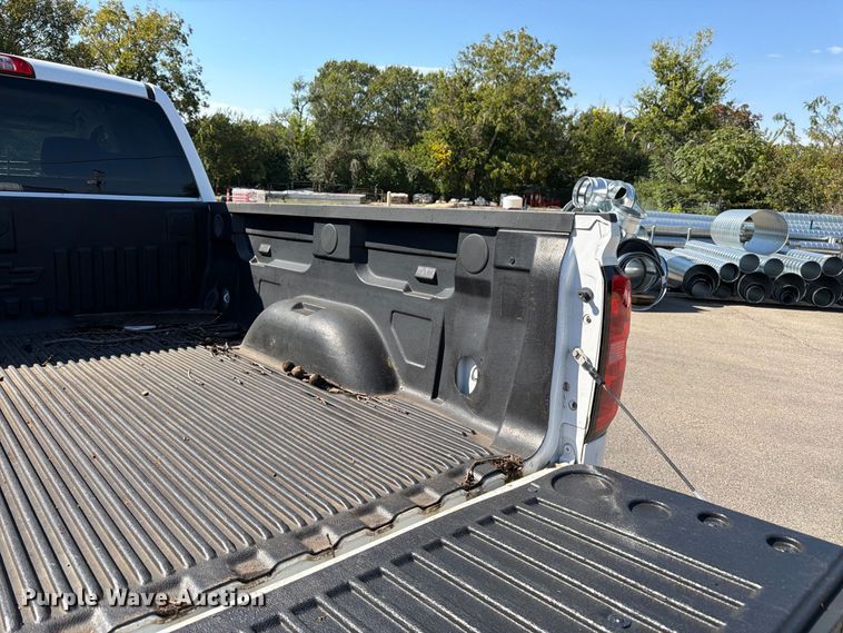 image for item DT3052 2016 Chevrolet Silverado 1500 Ext. Cab pickup truck