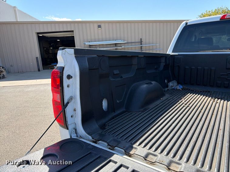 image for item DT3052 2016 Chevrolet Silverado 1500 Ext. Cab pickup truck