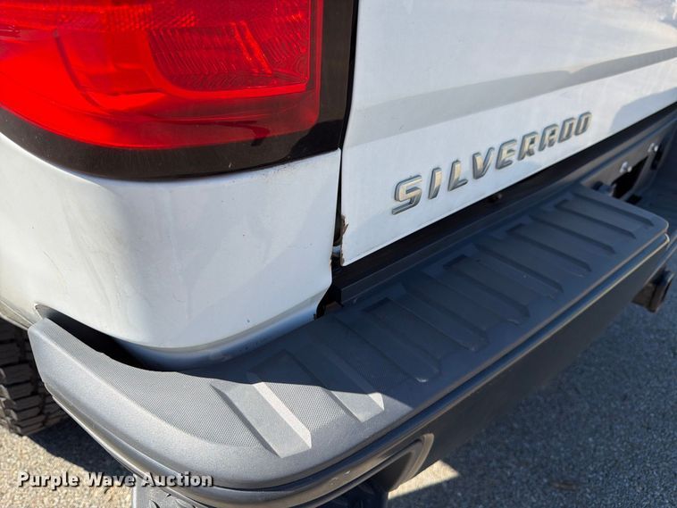 image for item DT3052 2016 Chevrolet Silverado 1500 Ext. Cab pickup truck