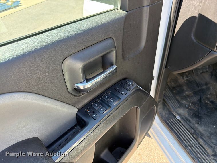 image for item DT3052 2016 Chevrolet Silverado 1500 Ext. Cab pickup truck
