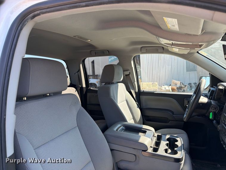 image for item DT3052 2016 Chevrolet Silverado 1500 Ext. Cab pickup truck