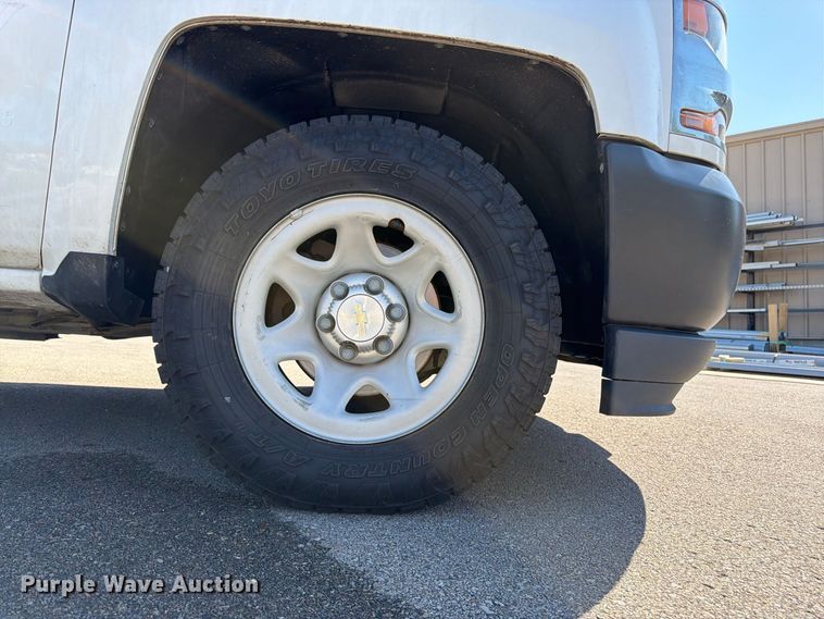 image for item DT3052 2016 Chevrolet Silverado 1500 Ext. Cab pickup truck