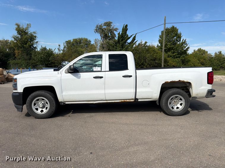 image for item DT3053 2016 Chevrolet Silverado 1500 Ext. Cab pickup truck