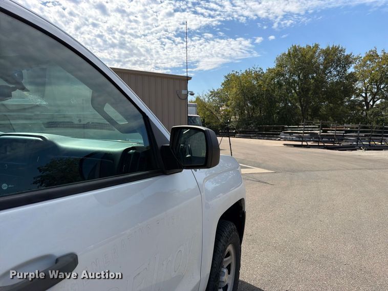 image for item DT3053 2016 Chevrolet Silverado 1500 Ext. Cab pickup truck