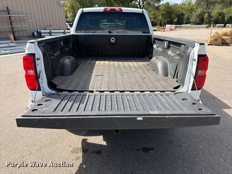 image for item DT3053 2016 Chevrolet Silverado 1500 Ext. Cab pickup truck