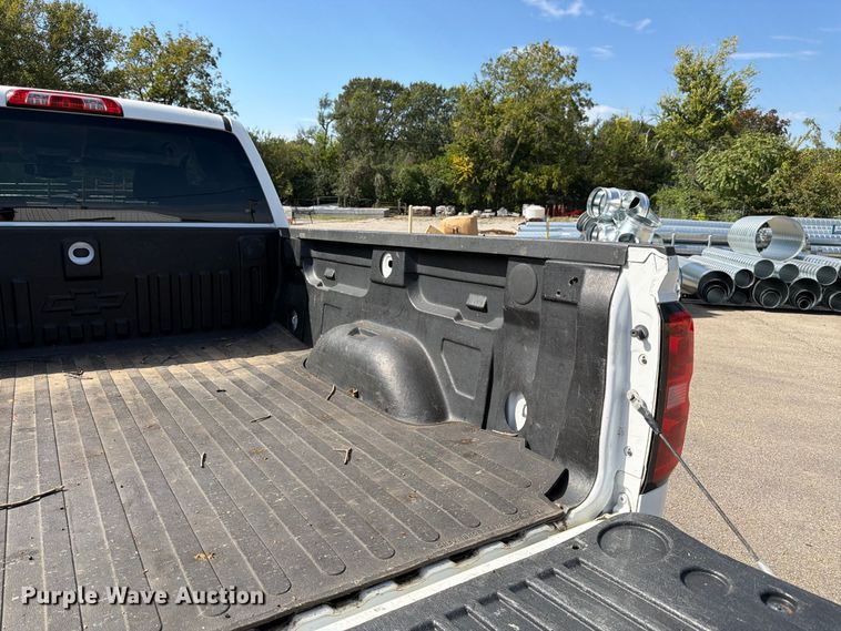 image for item DT3053 2016 Chevrolet Silverado 1500 Ext. Cab pickup truck