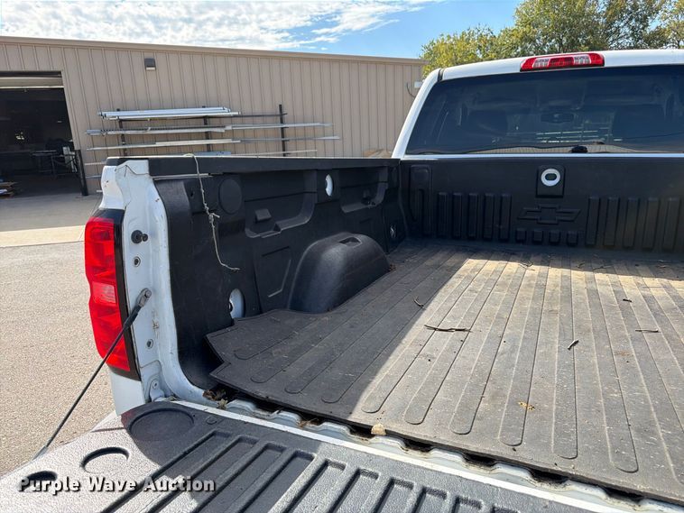image for item DT3053 2016 Chevrolet Silverado 1500 Ext. Cab pickup truck