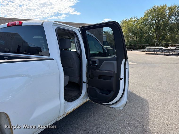 image for item DT3053 2016 Chevrolet Silverado 1500 Ext. Cab pickup truck