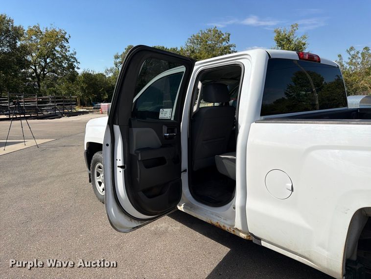 image for item DT3053 2016 Chevrolet Silverado 1500 Ext. Cab pickup truck