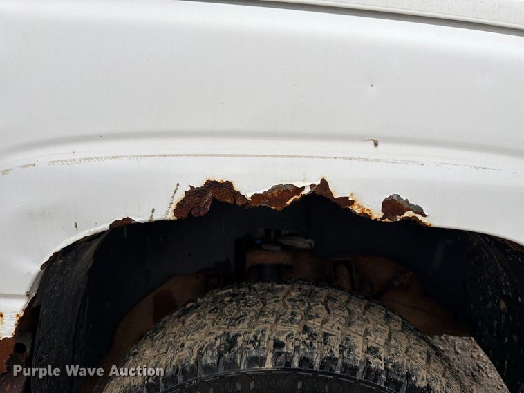 image for item DT3070 2005 Chevrolet Silverado 2500 Crew Cab pickup truck