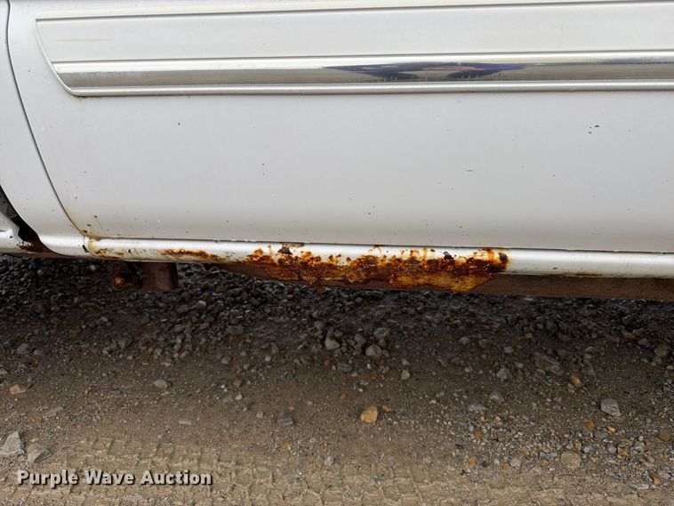 image for item DT3070 2005 Chevrolet Silverado 2500 Crew Cab pickup truck