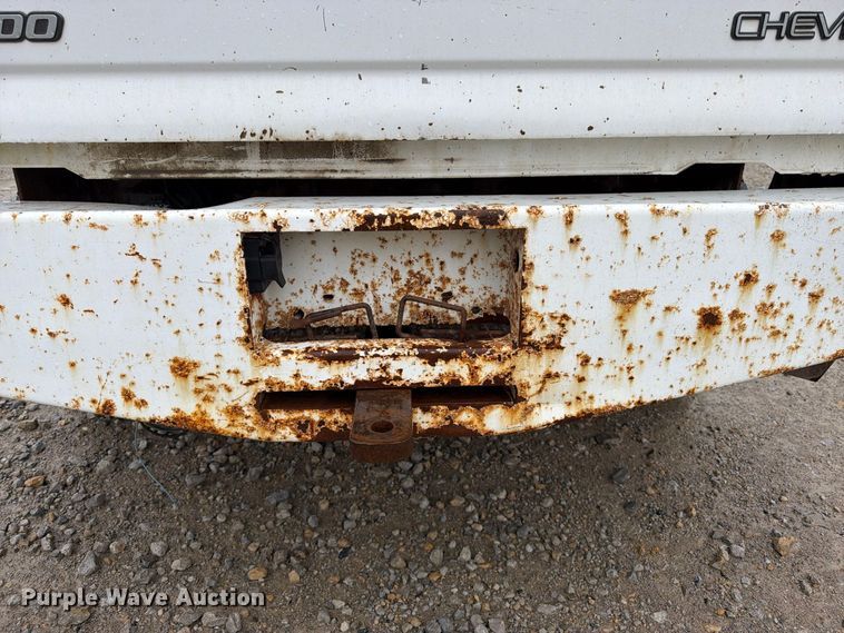 image for item DT3070 2005 Chevrolet Silverado 2500 Crew Cab pickup truck
