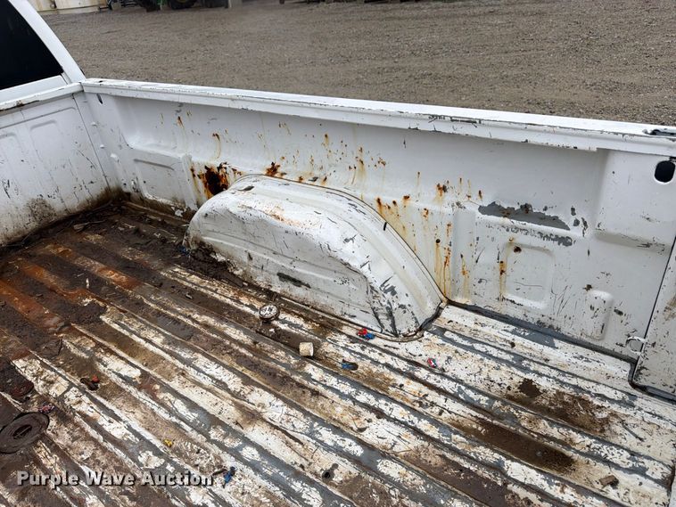 image for item DT3070 2005 Chevrolet Silverado 2500 Crew Cab pickup truck