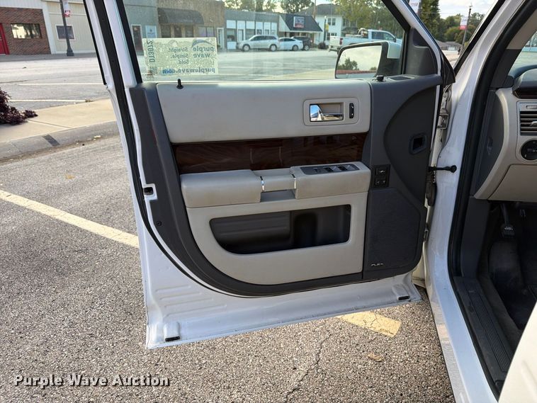 image for item DT3072 2011 Ford Flex SUV