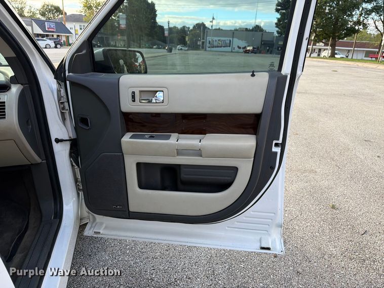 image for item DT3072 2011 Ford Flex SUV