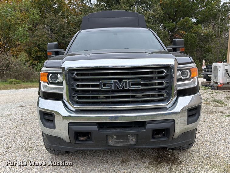 image for item DT3074 2016 GMC Sierra 3500HD Ext. Cab utility bed pickup truck