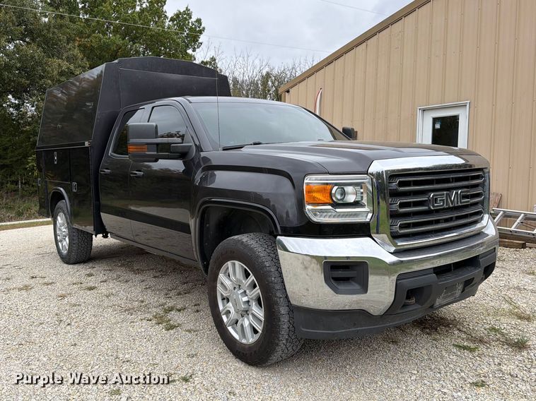image for item DT3074 2016 GMC Sierra 3500HD Ext. Cab utility bed pickup truck