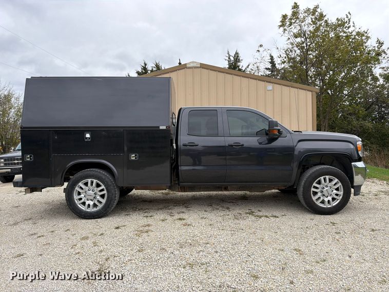 image for item DT3074 2016 GMC Sierra 3500HD Ext. Cab utility bed pickup truck