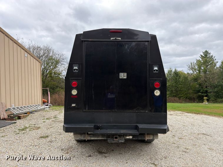 image for item DT3074 2016 GMC Sierra 3500HD Ext. Cab utility bed pickup truck
