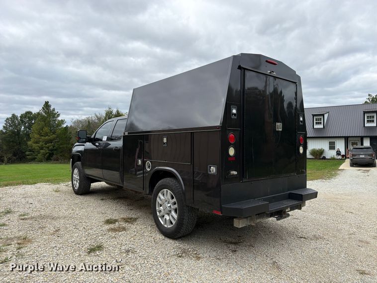 image for item DT3074 2016 GMC Sierra 3500HD Ext. Cab utility bed pickup truck