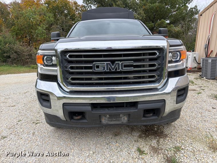 image for item DT3074 2016 GMC Sierra 3500HD Ext. Cab utility bed pickup truck