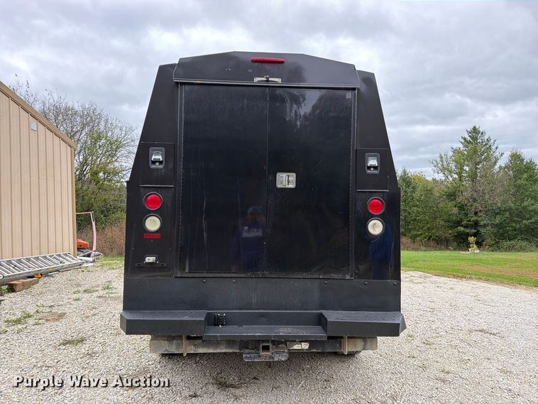 image for item DT3074 2016 GMC Sierra 3500HD Ext. Cab utility bed pickup truck