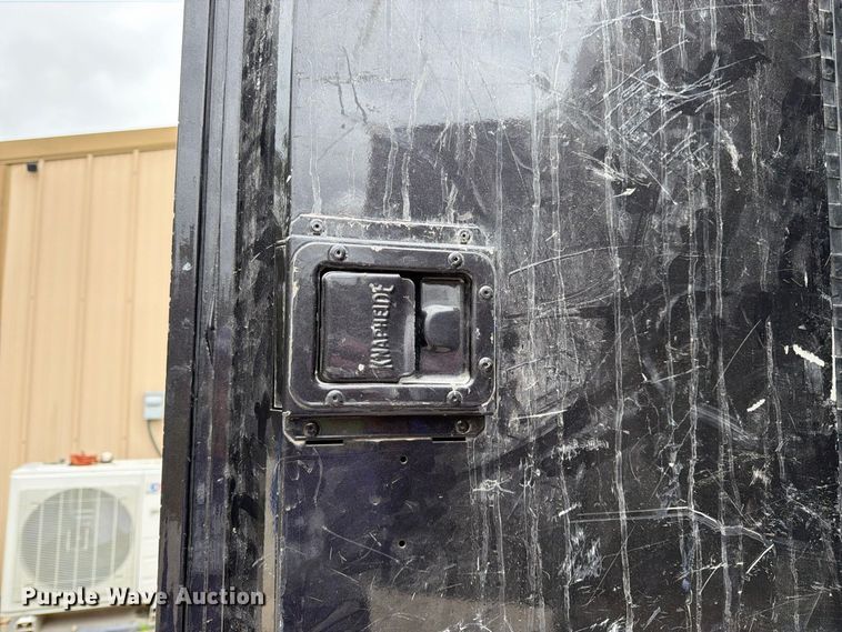 image for item DT3074 2016 GMC Sierra 3500HD Ext. Cab utility bed pickup truck