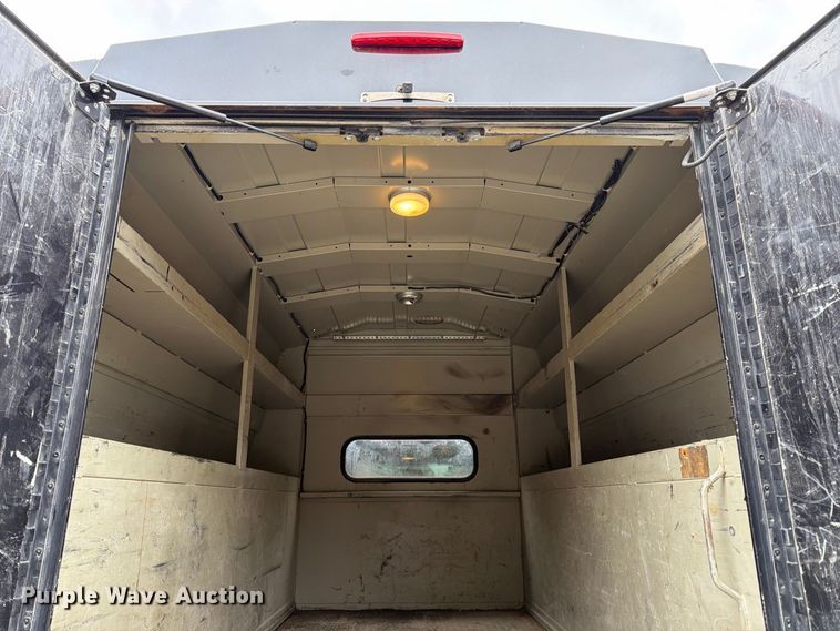 image for item DT3074 2016 GMC Sierra 3500HD Ext. Cab utility bed pickup truck