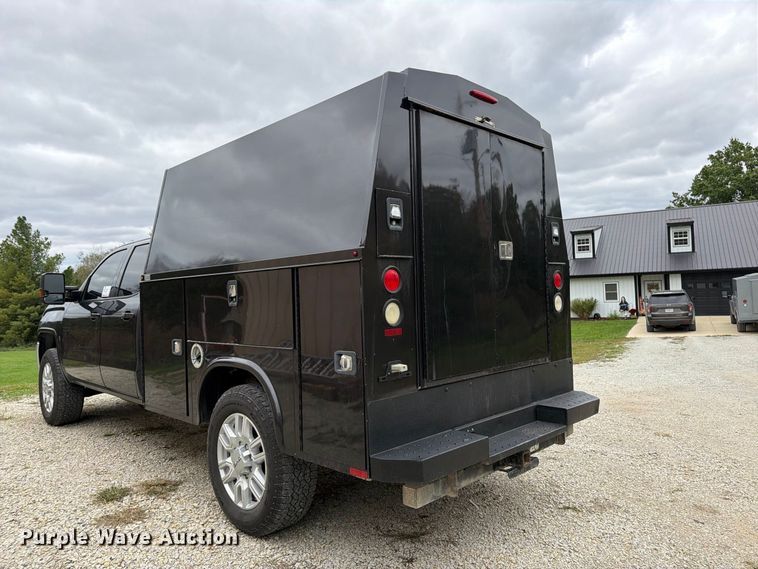 image for item DT3074 2016 GMC Sierra 3500HD Ext. Cab utility bed pickup truck