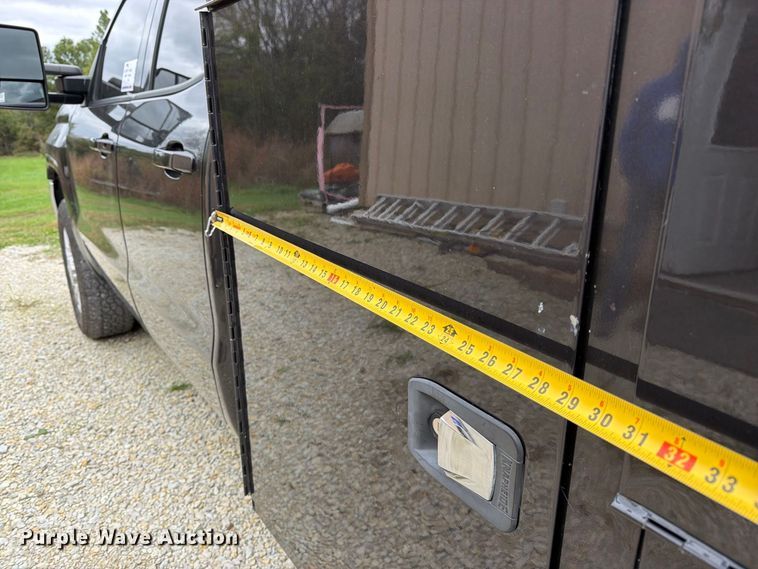 image for item DT3074 2016 GMC Sierra 3500HD Ext. Cab utility bed pickup truck