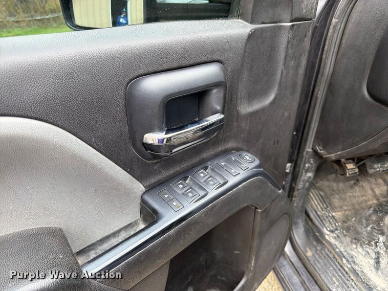 image for item DT3074 2016 GMC Sierra 3500HD Ext. Cab utility bed pickup truck
